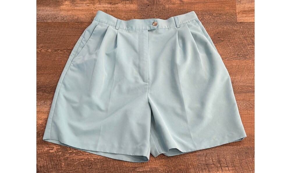 IZOD seafoam teal walking shorts Sz 12
